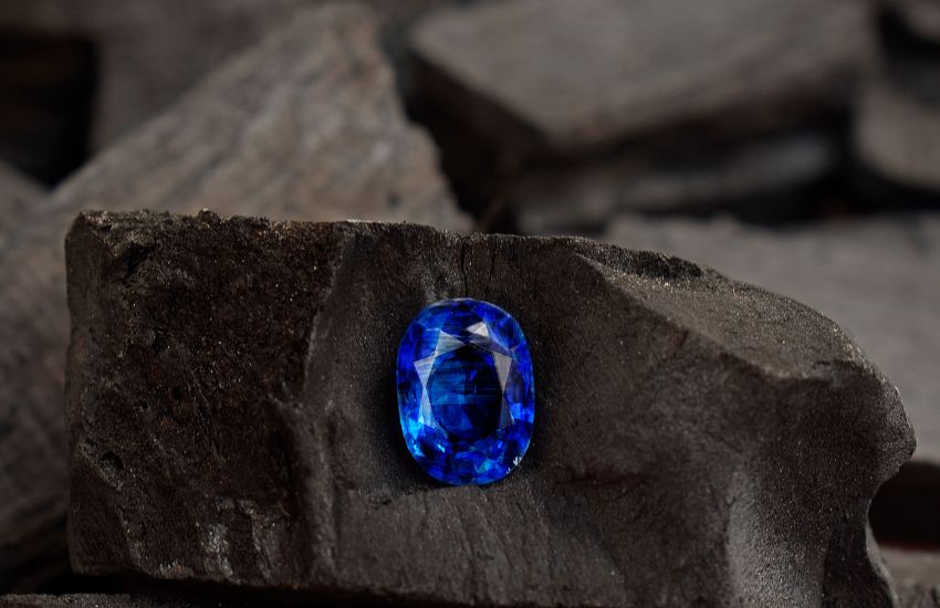 The Best Blue Sapphire Supplier in Dubai