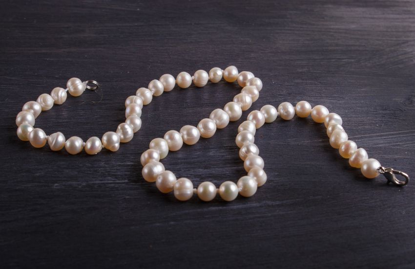 Trusted Manufacturer of Natural Pearl Necklaces in Dubai