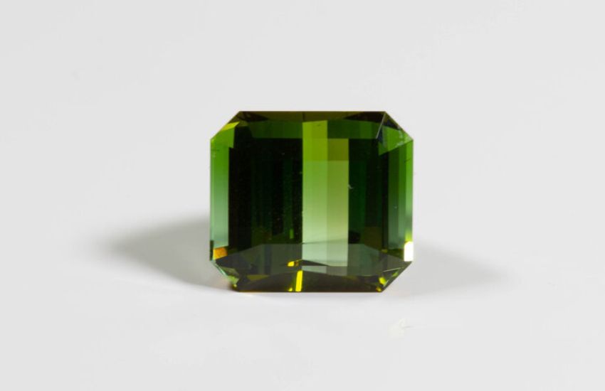 Your Go-to Supplier for Tourmaline in Dubai