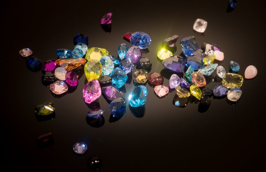 How to Choose the Right Gemstone for Your Personality