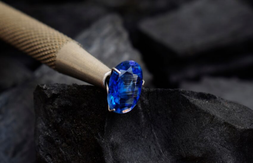 Why Dubai’s High-End Shoppers Trust Clio Jewellery for Certified Sapphires